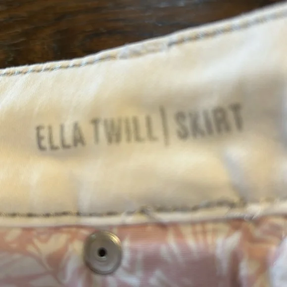 Tommy Bahama Ella Twill Skirt - Picture 4 of 7